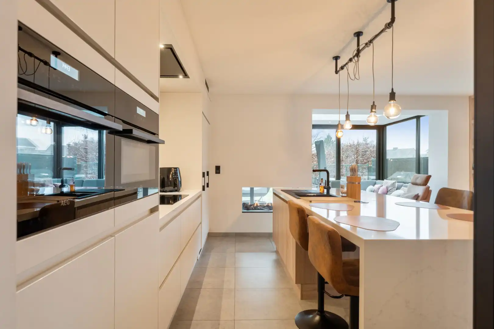 Recente, goed afgewerkte gezinswoning op een perceel van 5a15ca nabij het dorpscentrum van Opoeteren!  foto 8