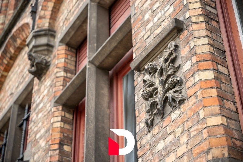 Eclectische burgerwoning op de rand van de historische stadskern foto 24