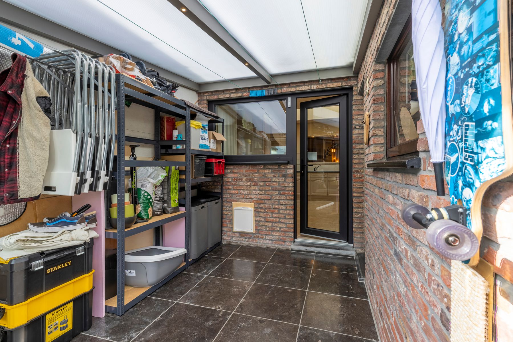 VERNIEUWDE WONING MET 3 SLAAPKAMERS EN TUIN! foto 10