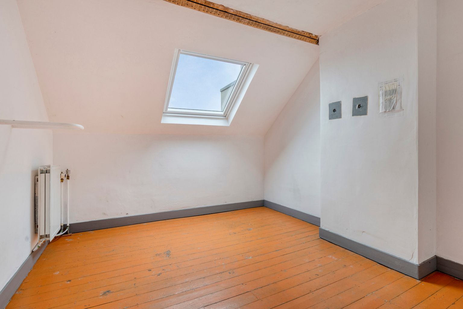 Te renoveren herenhuis met tuin nabij Sint-Guidoplein foto 16