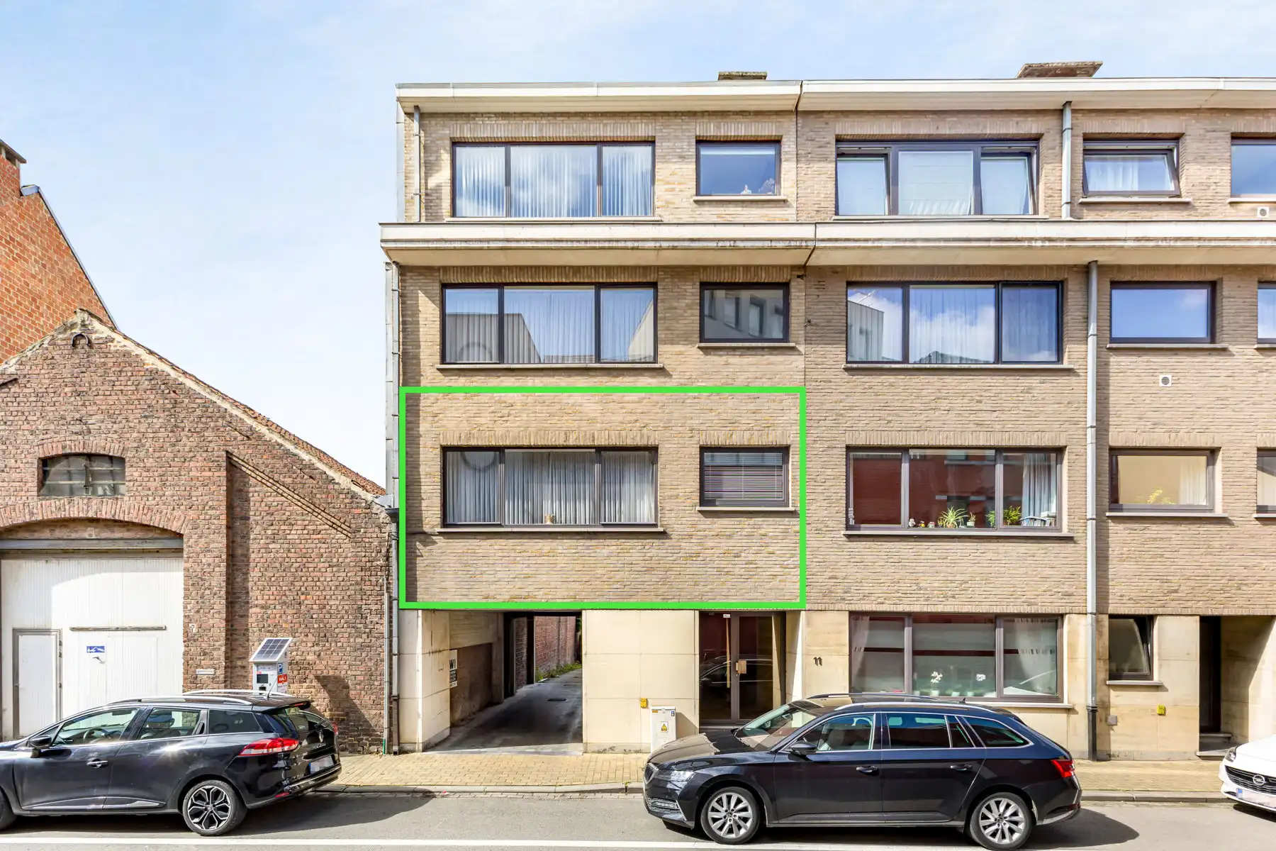 Goed gelegen appartement met 2 slaapkamers en garage foto {{pictureIndex}}