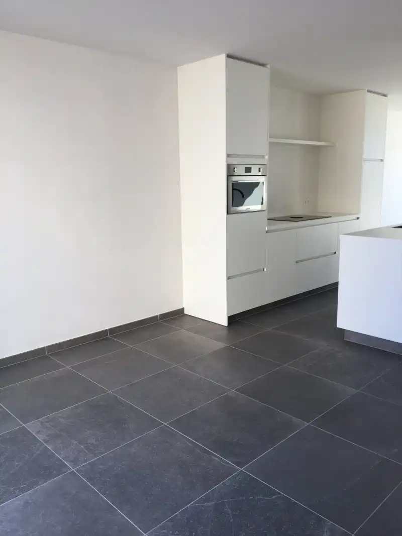 Energiezuinige nieuwbouwwoning met 3 slaapkamers, zonnige tuin en private parkeerplaats, rustig gelegen nabij het centrum van Oostduinkerke en op fietsafstand van zee! foto 16