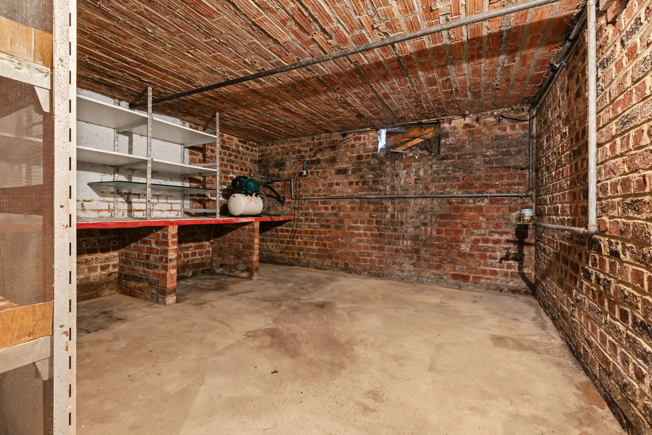 Karakterwoning met veel lichtinval op 70a foto 23