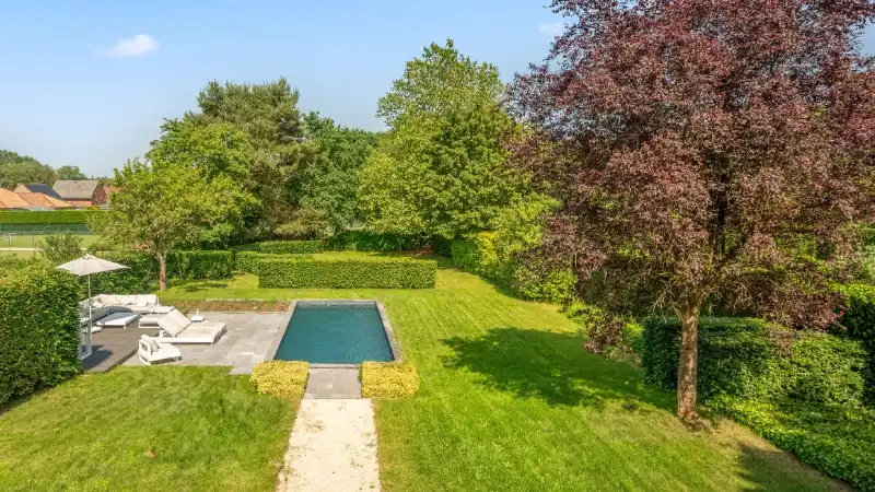 Stijlvolle villa van 380m² op 18 are met openluchtzwembad foto 2
