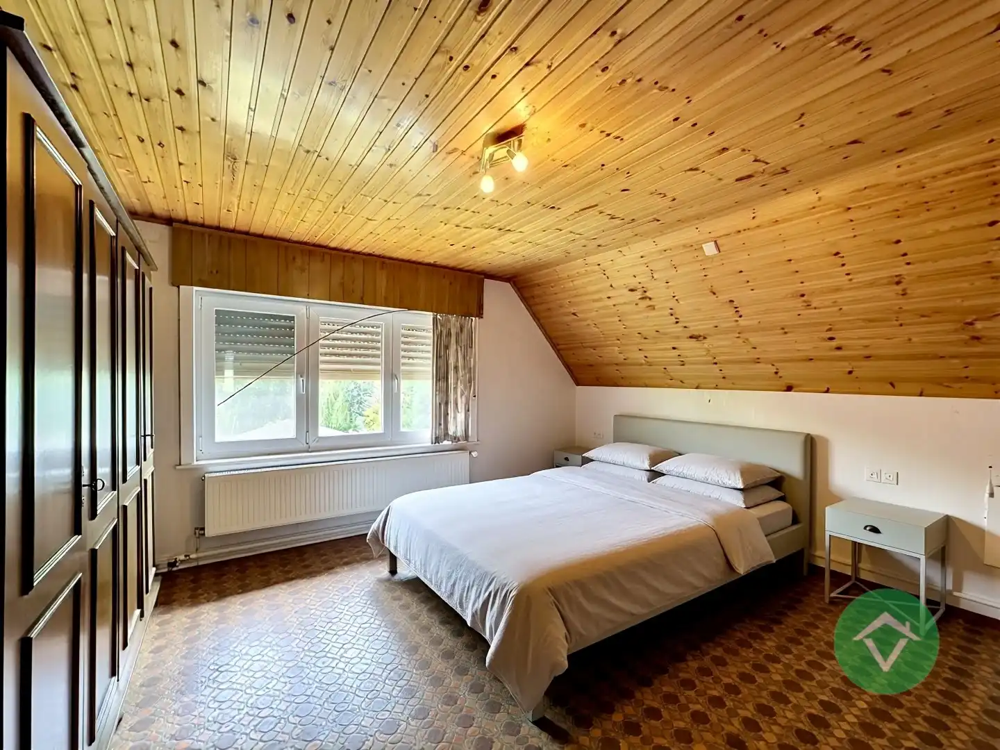 Woning met tal van mogelijkheden op ruim perceel (562m²) te Aartrijke foto 11