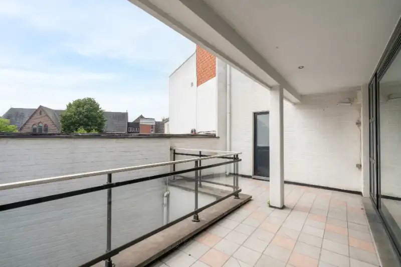 Handelspand 120m² + woonst (groot app) met privé lift! foto 24