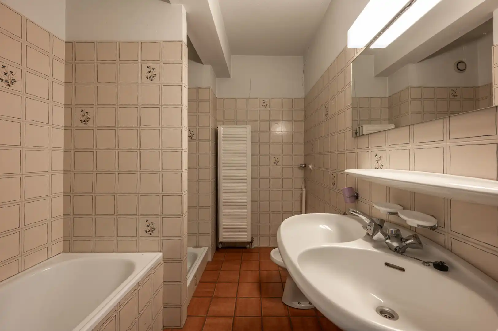 Centraal gelegen appartement met 2 slaapkamers foto 9