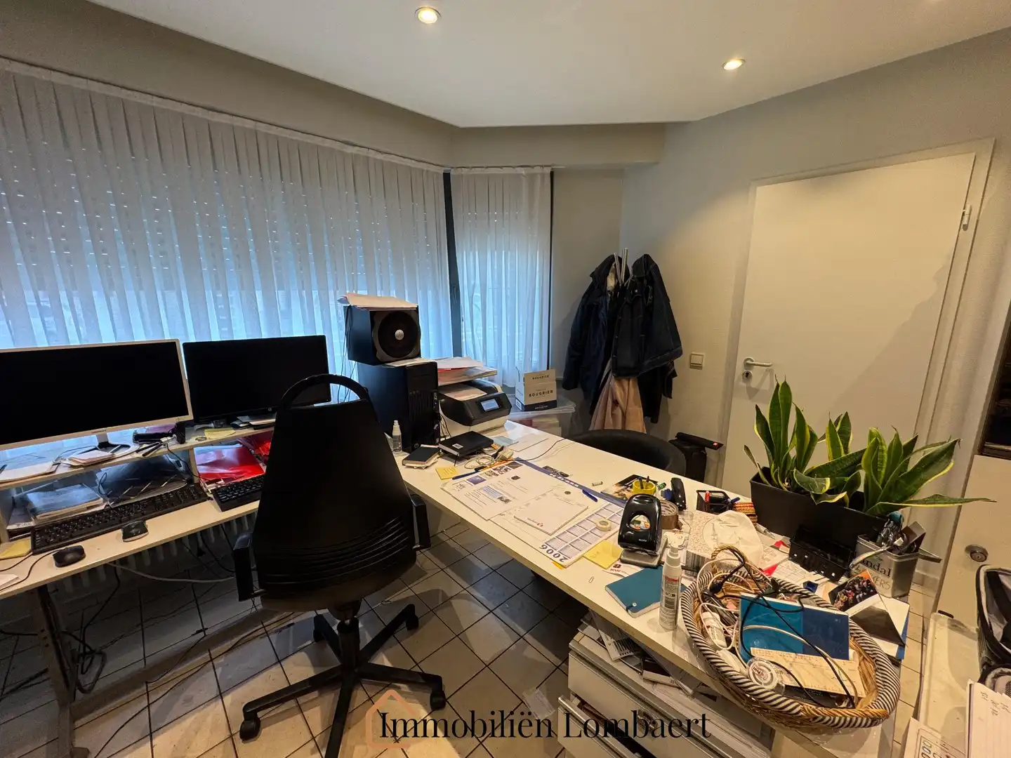 Charmante halfopen bebouwing te koop aan de Meensesteenweg in Roeselare - een kans om te personaliseren naar uw droomhuis! foto 15