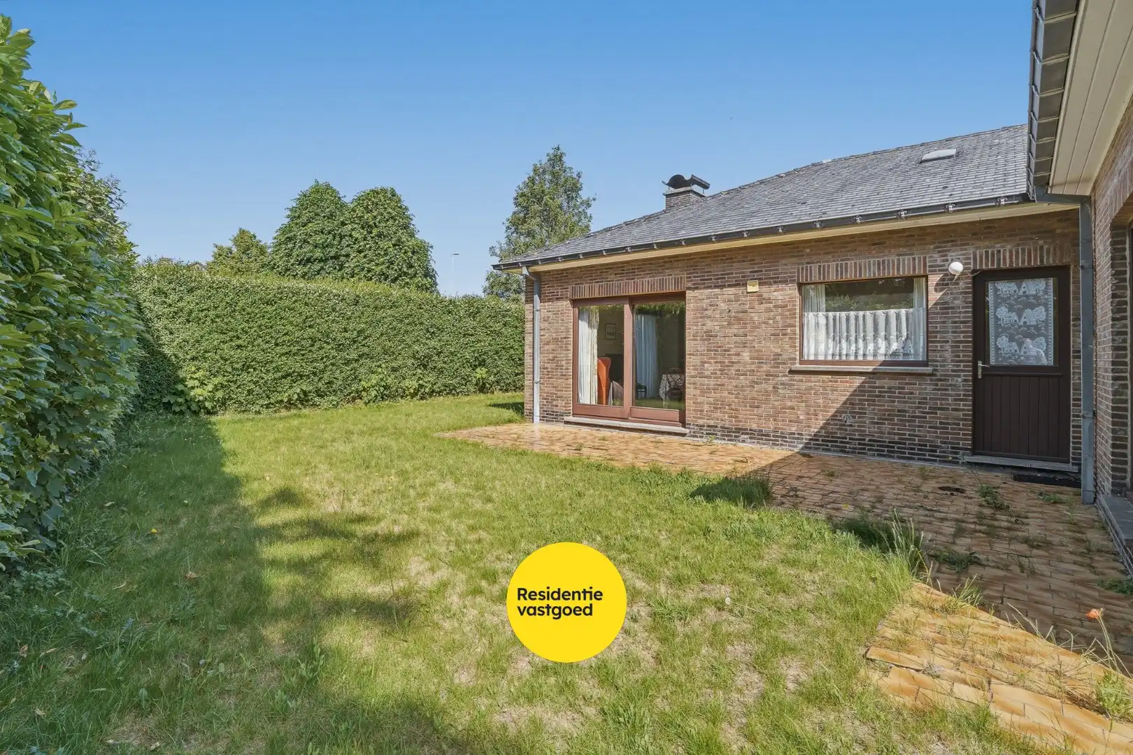 Vrijstaande bungalow met 3 slaapkamers, ruime garage en zonnige tuin foto 19