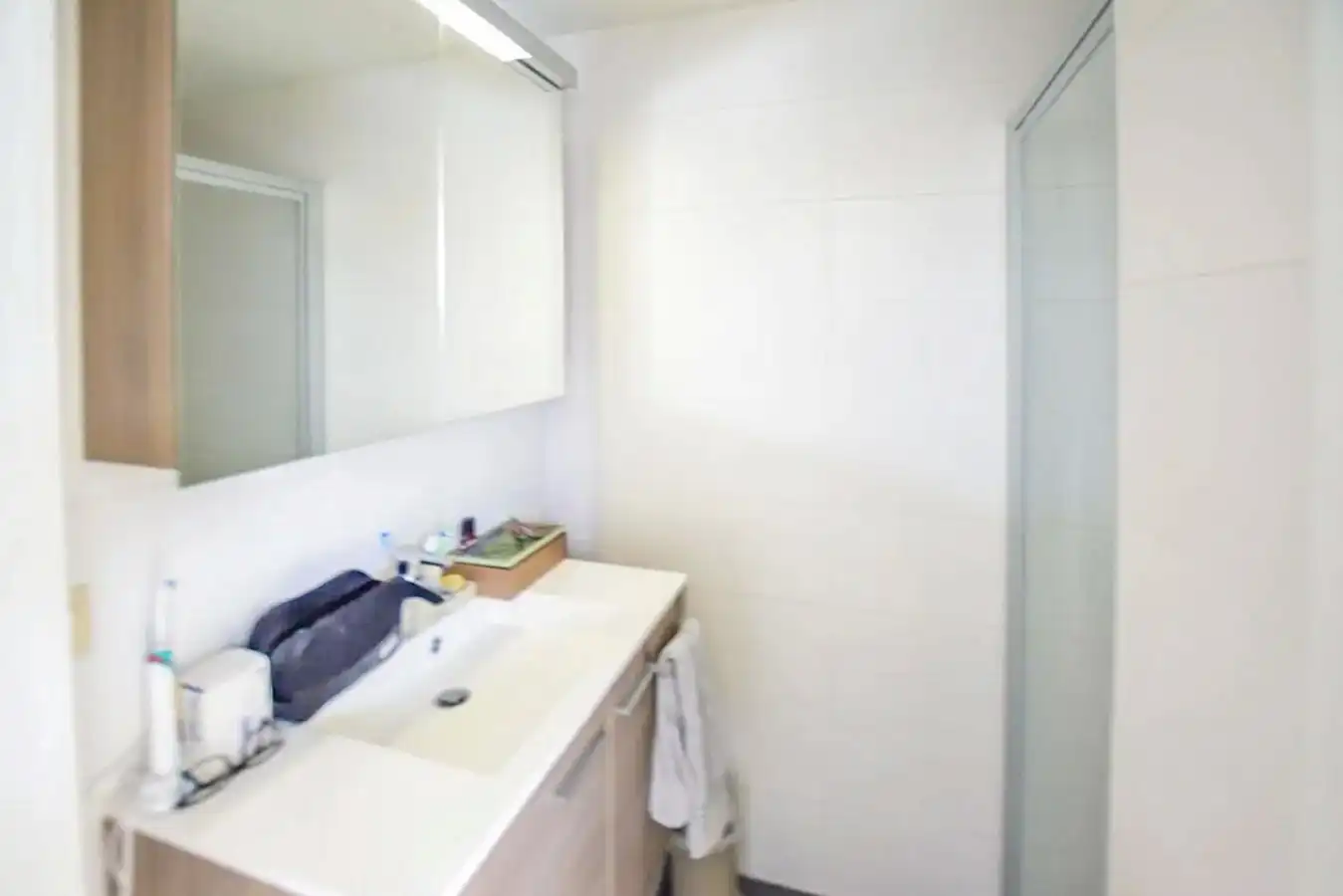 Een recent appartement in een kleine residentie! foto 11