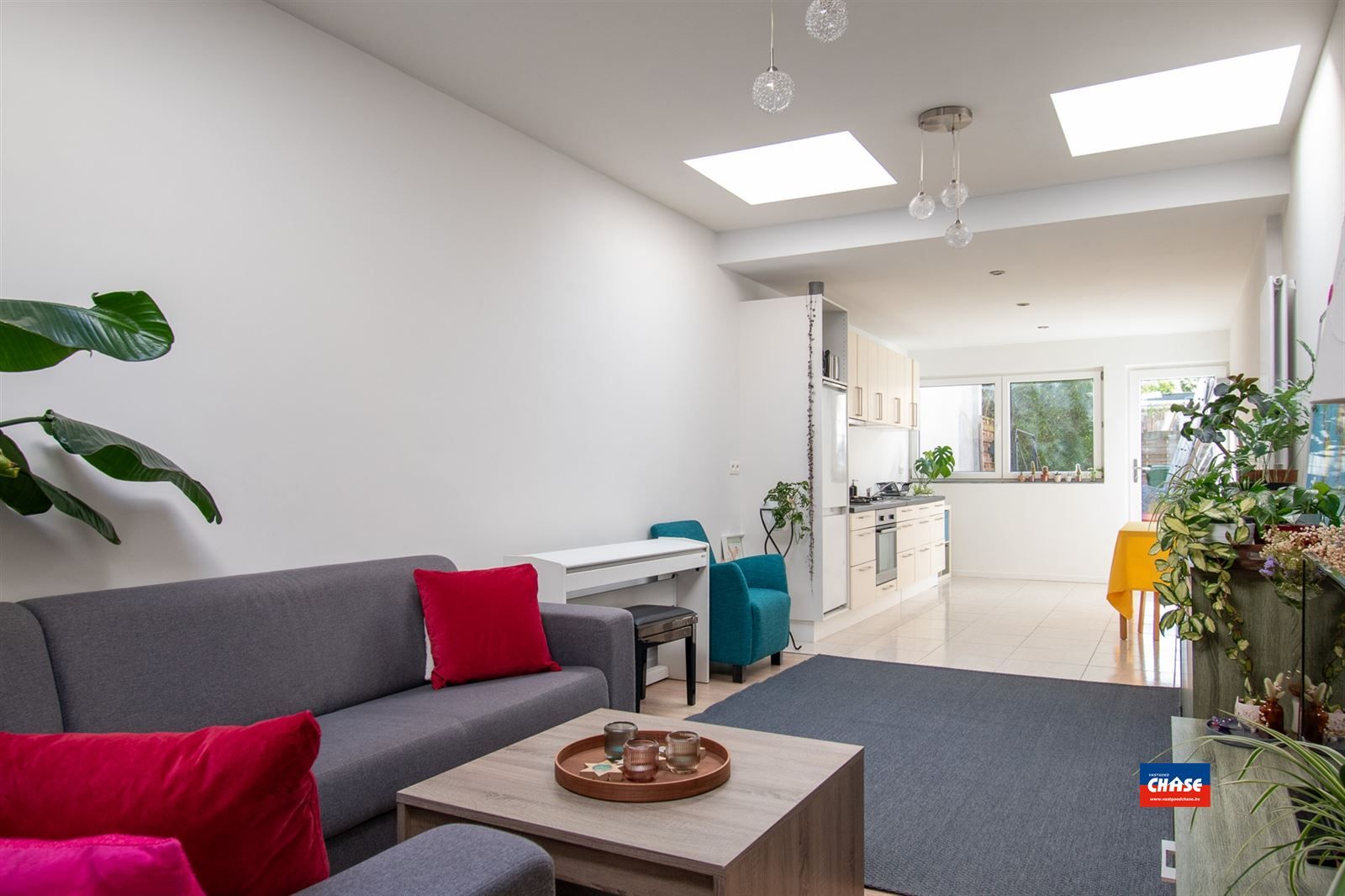Rijwoning met 2 à 3 slaapkamers en tuin foto 2