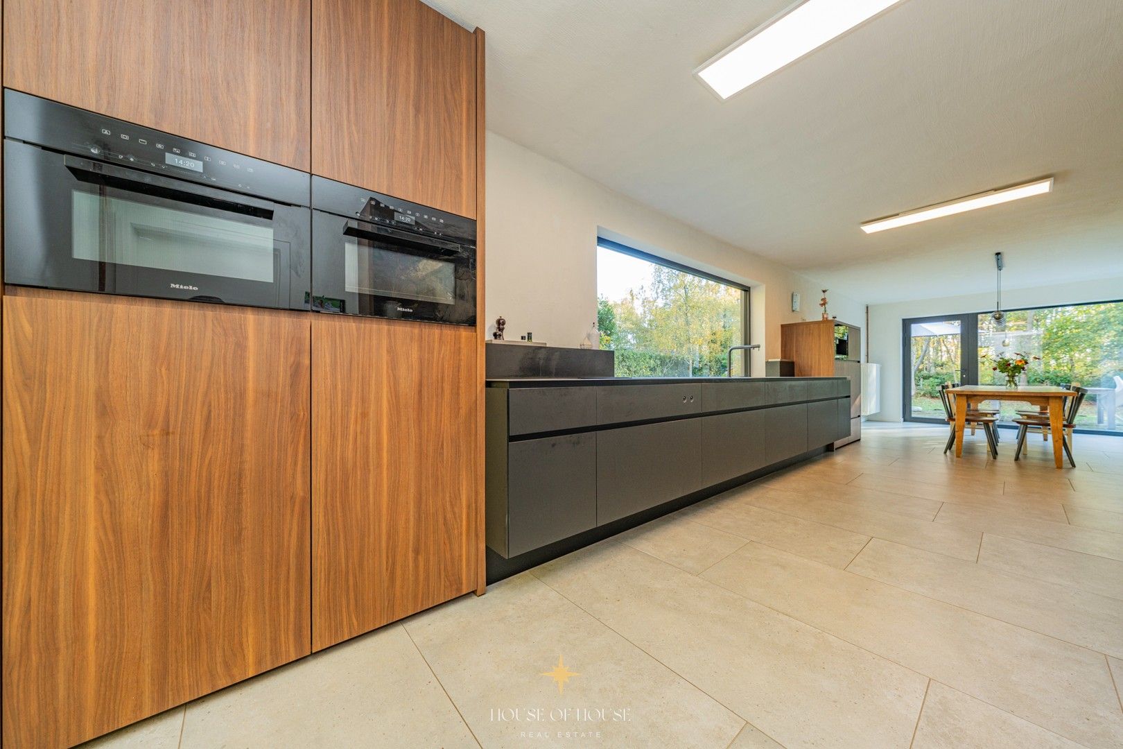 Architecturale laagbouwvilla in residentiële buurt nabij Abdij van Zevenkerken foto 8