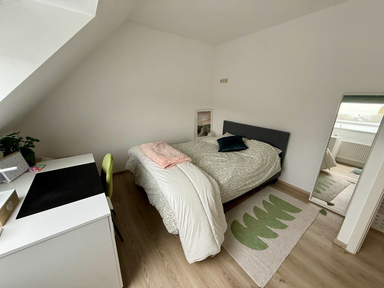 Recente, energiezuinige woning met 3 slaapkamers te huur! foto 10