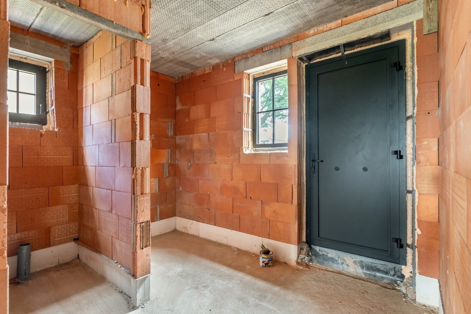 Creëer Uw EIGEN Woonavontuur: 'Casco' pastorijwoning in halfopen bebouwing op een perceel van 10a77ca! foto 13