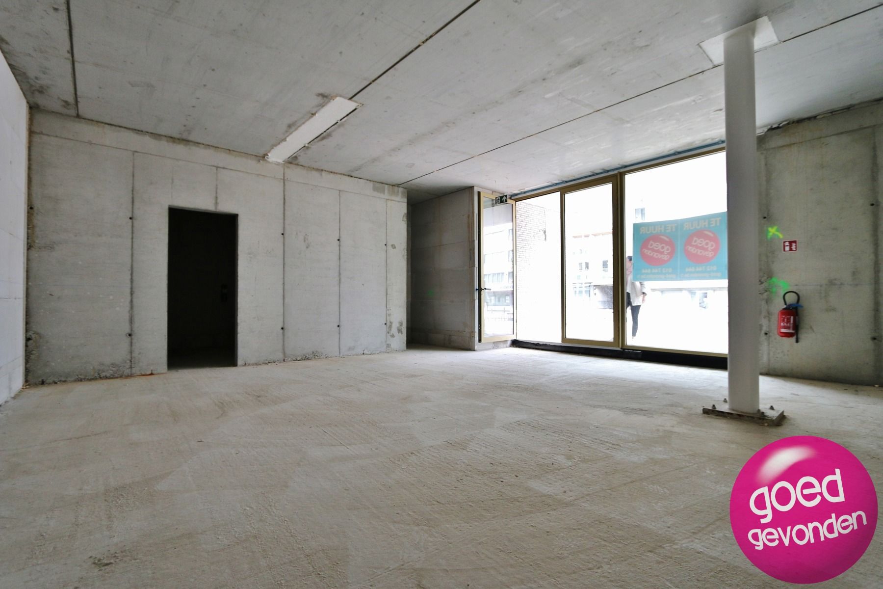 HANDEL-KANTOOR - 82 m² - MOOI RENDEMENT - TOPLIGGING foto 4