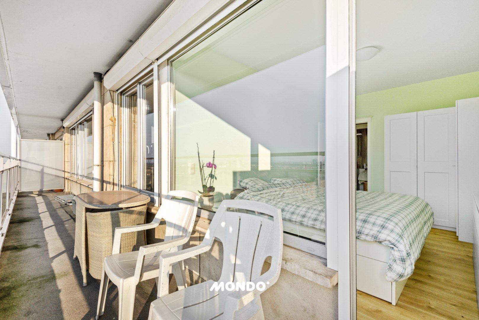 Gerenoveerd appartement met een mooi uitzicht! foto 13