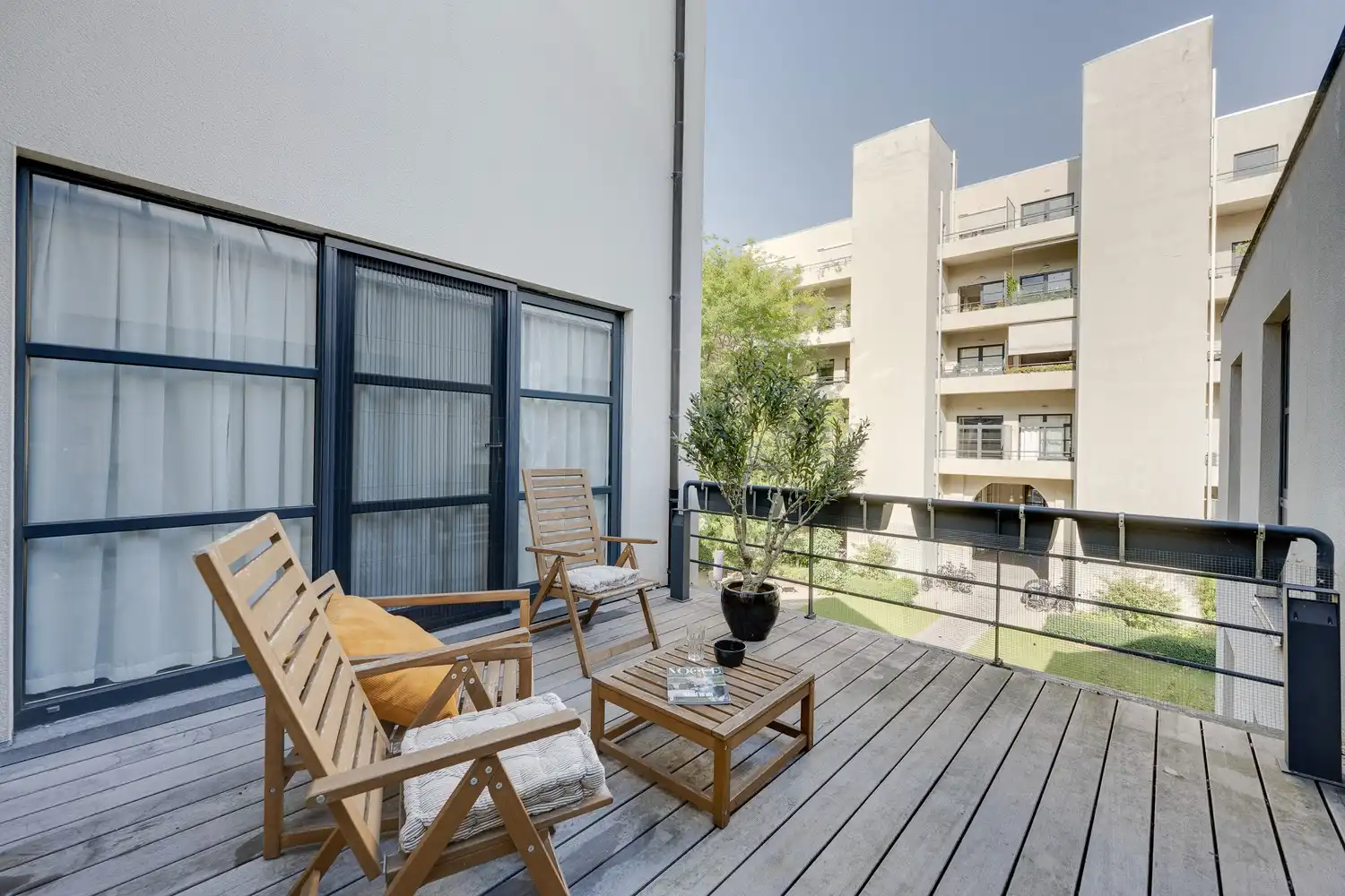 Ruime loft met 5 slaapkamers! foto 17