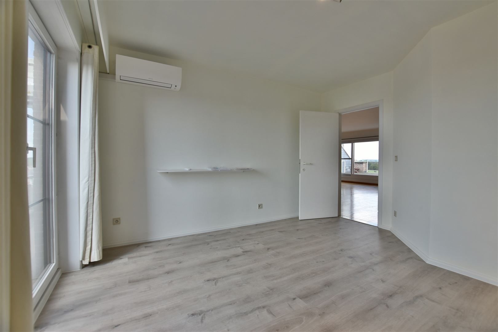 Ruim dakappartement met fantastisch zicht in het hartje van Dendermonde  foto 13