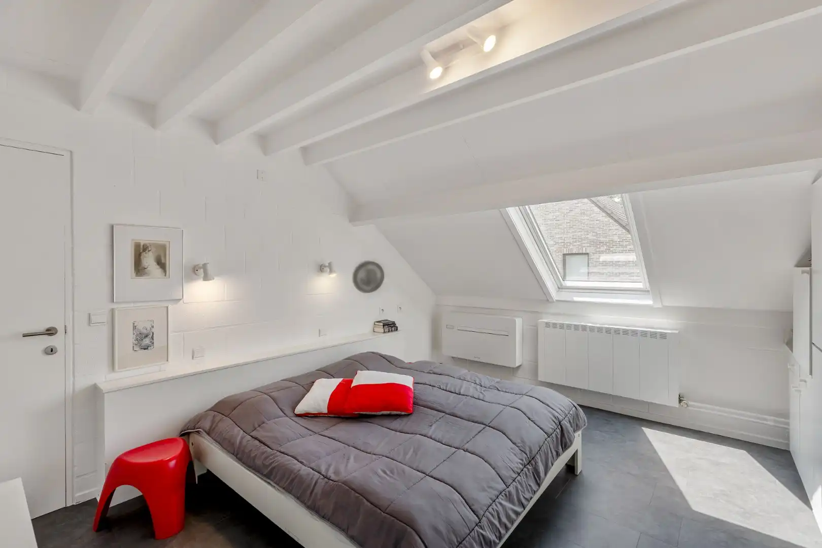Moderne architectenwoning met mooie tuin en zwembad, 5 slaapkamers in Hasselt, OB op 8a12ca in doodlopende straat foto 29