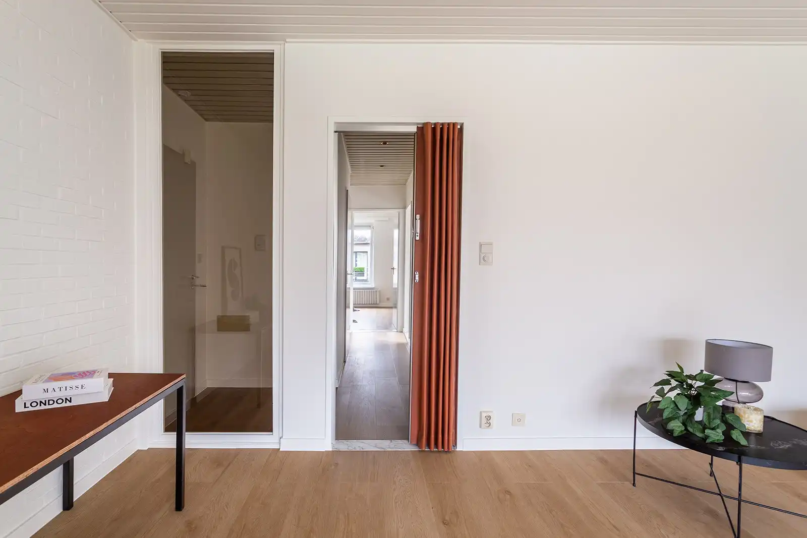 Appartement met 2 slpk., garage en rustgevend groen uitzicht foto 18