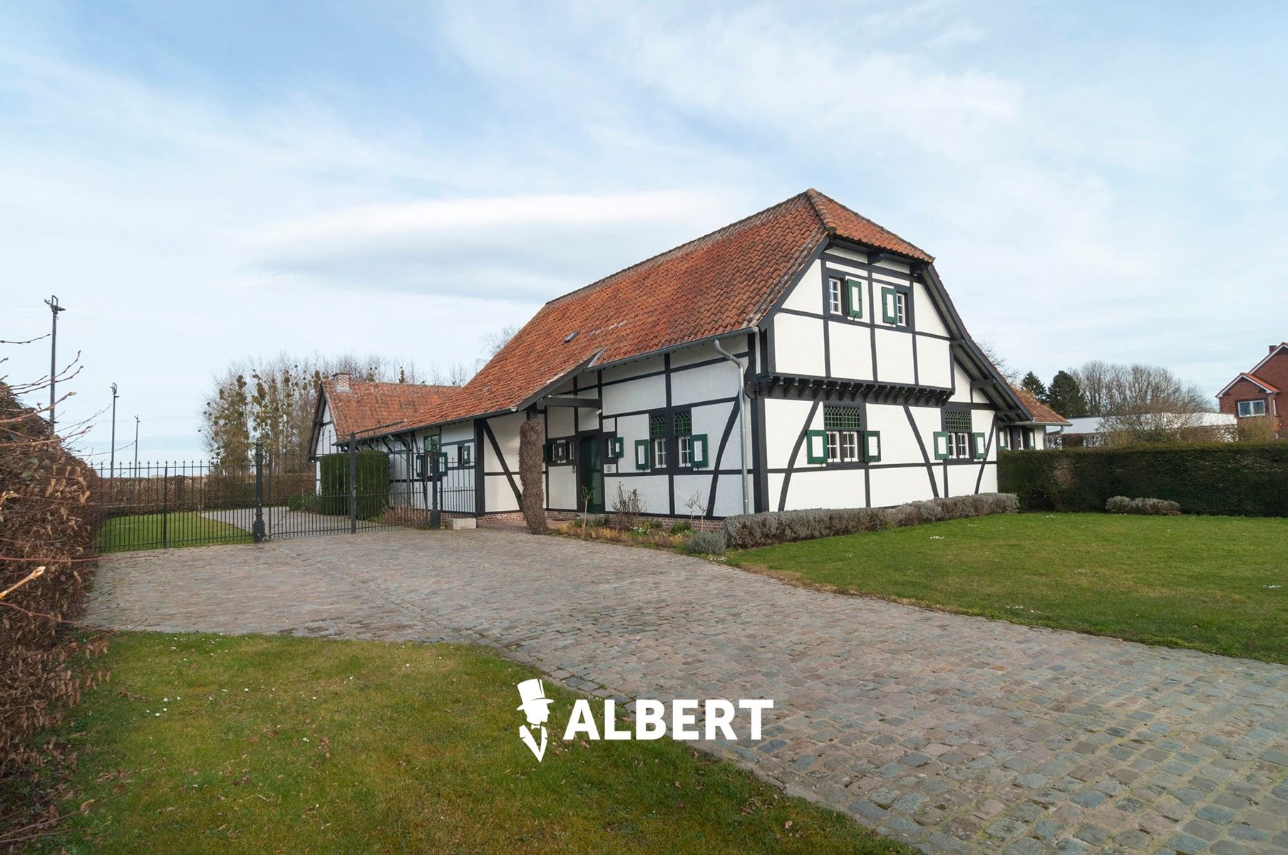 Unieke, landelijke woning in vakwerkstijl te Kortessem. foto 3