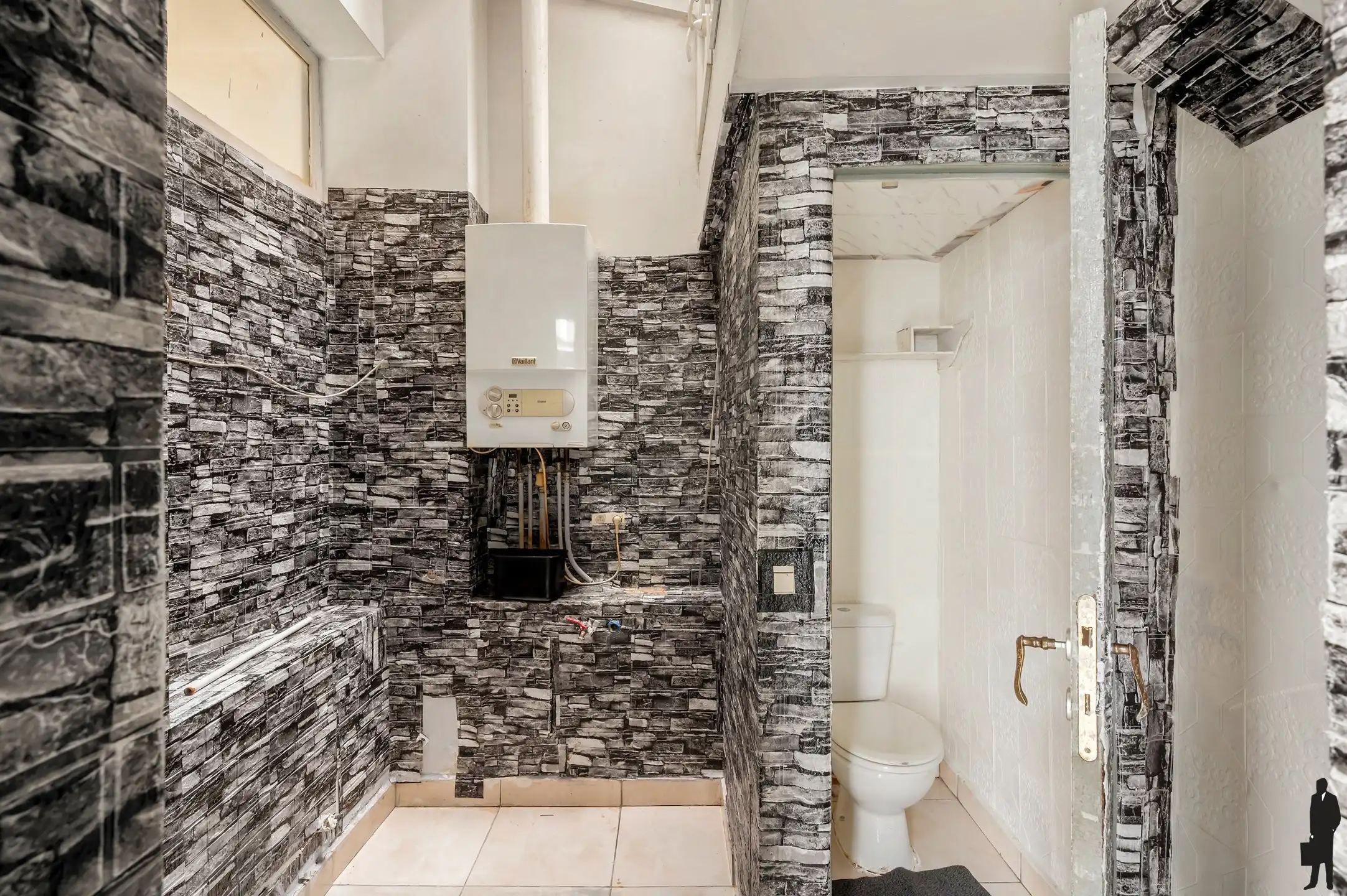 Charmante woning met 3 à 4 slaapkamers in het hart van Borgerhout foto 14