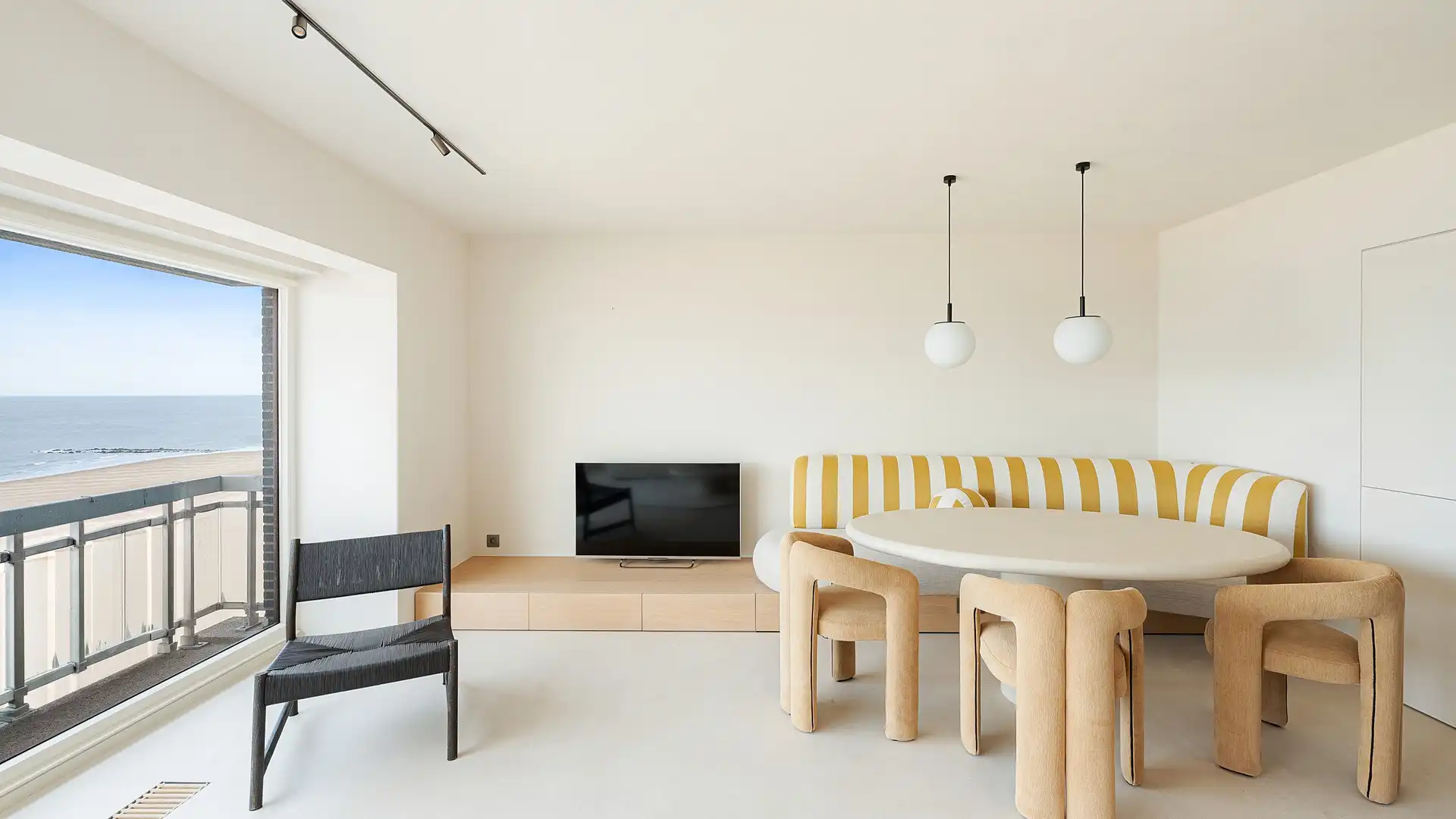 Fantastisch gerenoveerd appartement met zeezicht gelegen tussen het Lichttorenplein en het Albertplein foto 7