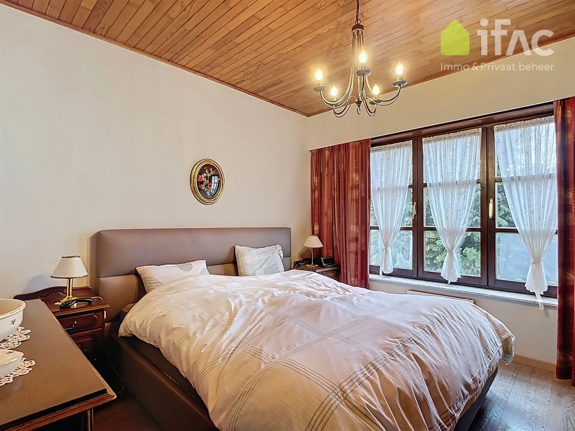 Fantastische woning met 4 slaapkamers en veranda foto 17