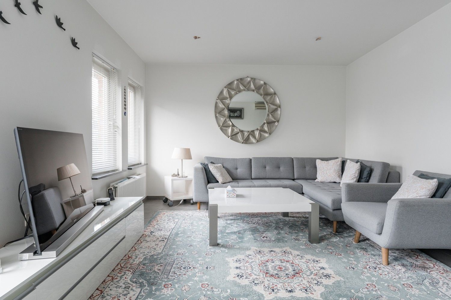 Ruim en energiezuinig appartement met garagebox in het centrum van Pelt foto 5