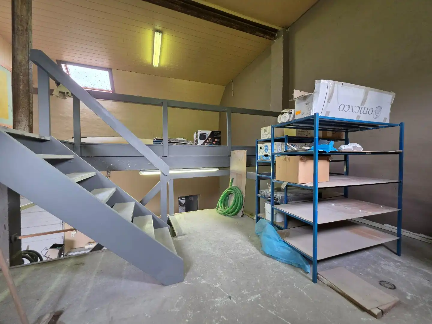 Vlot bereikbaar, veelzijdig atelier/magazijn in Beveren-Leie - geschikt voor diverse doeleinden! foto 18