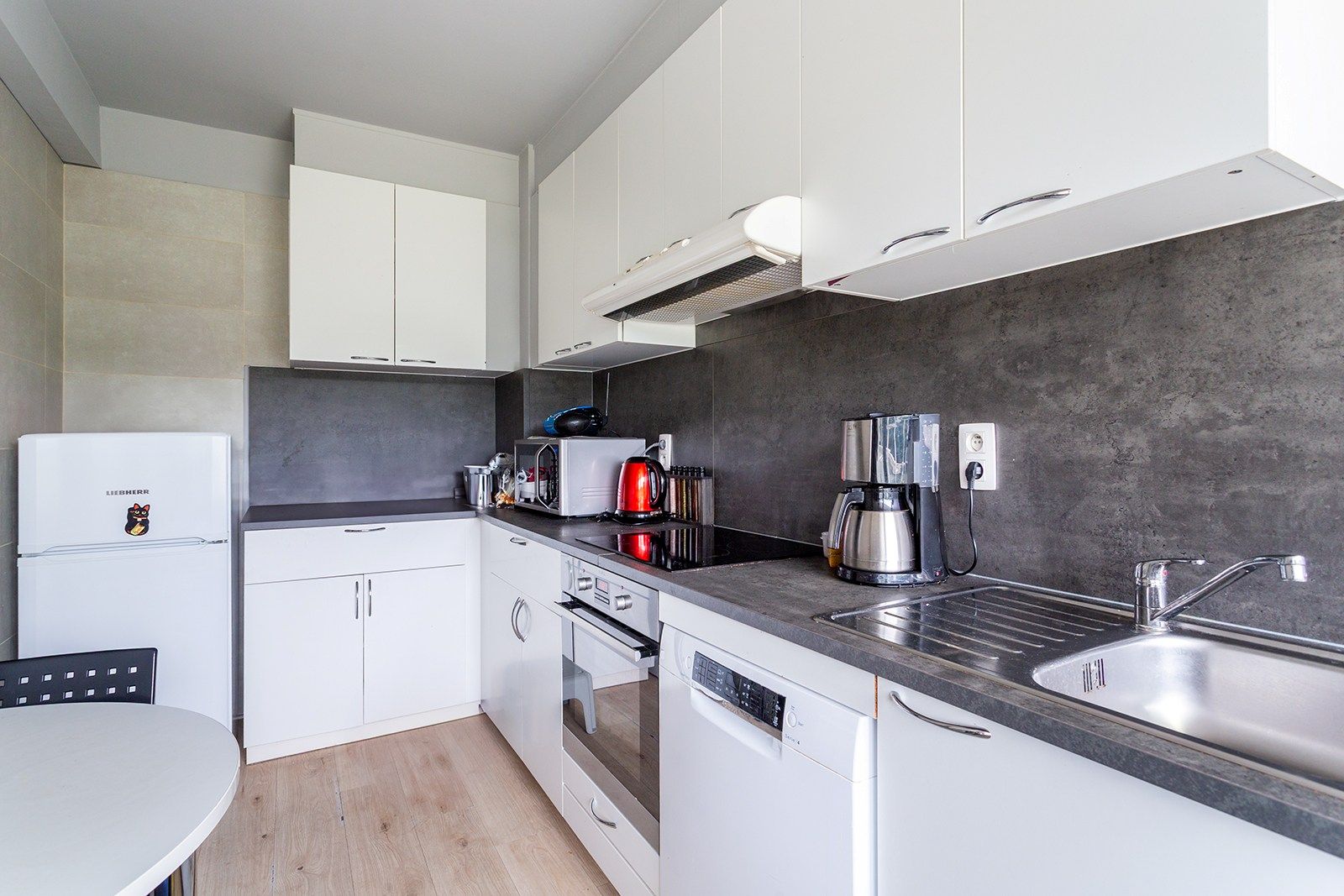 Vernieuwd appartement op de 2de verdieping foto 7