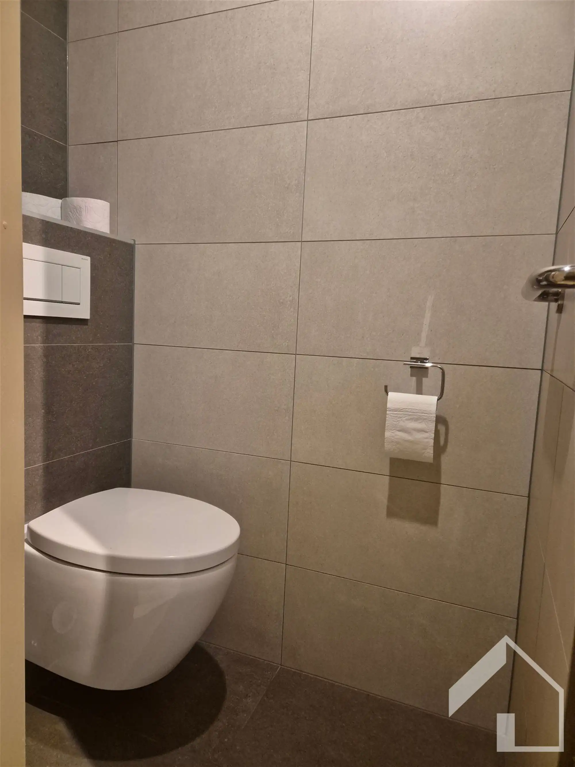 Gelijkvloersappartement op toplocatie met 1 slaapkamer en binnenkoer foto 6