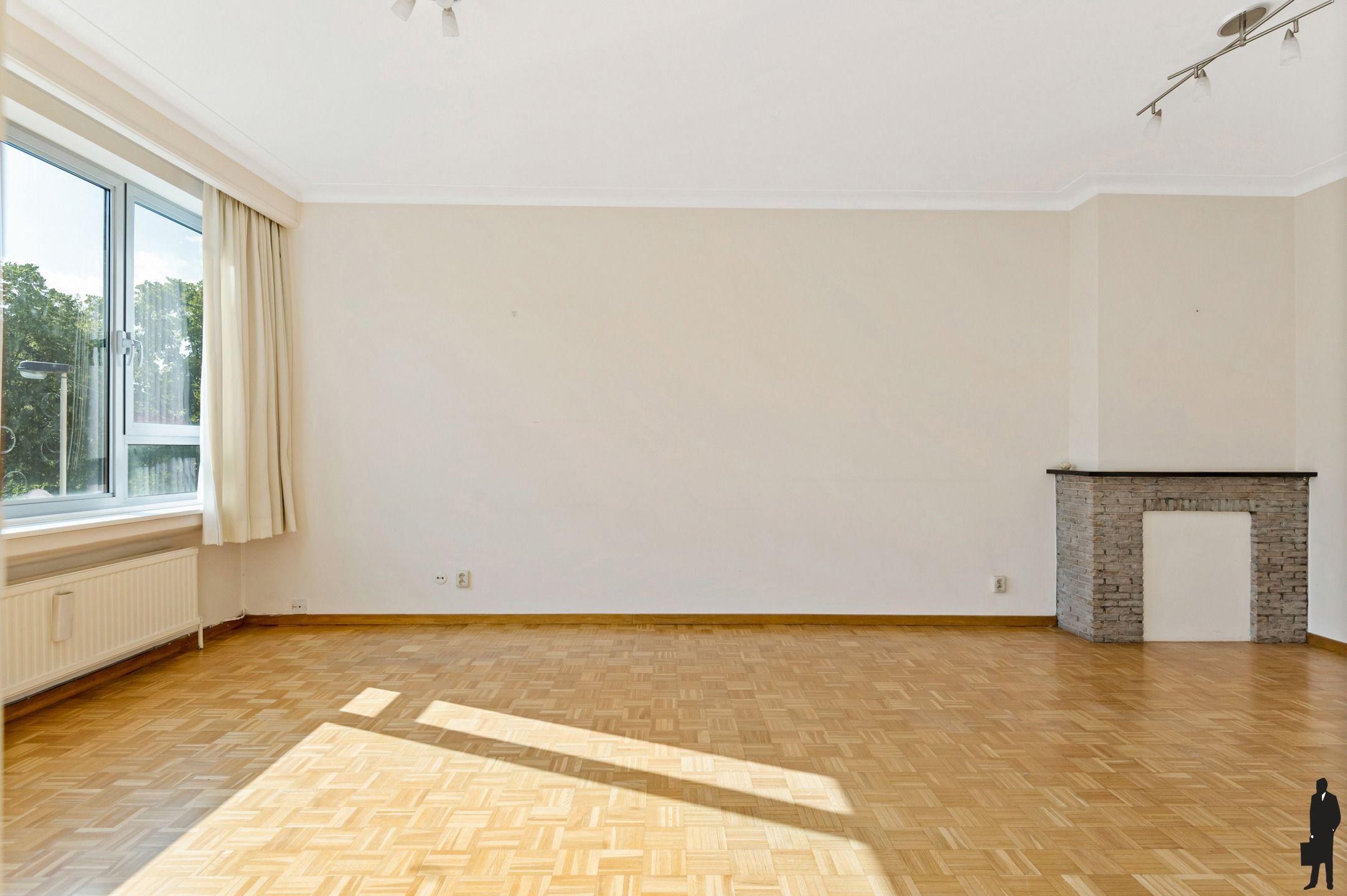 OP TE FRISSEN APPARTEMENT MET 2 SLAAPKAMERS EN TERRAS  foto 6