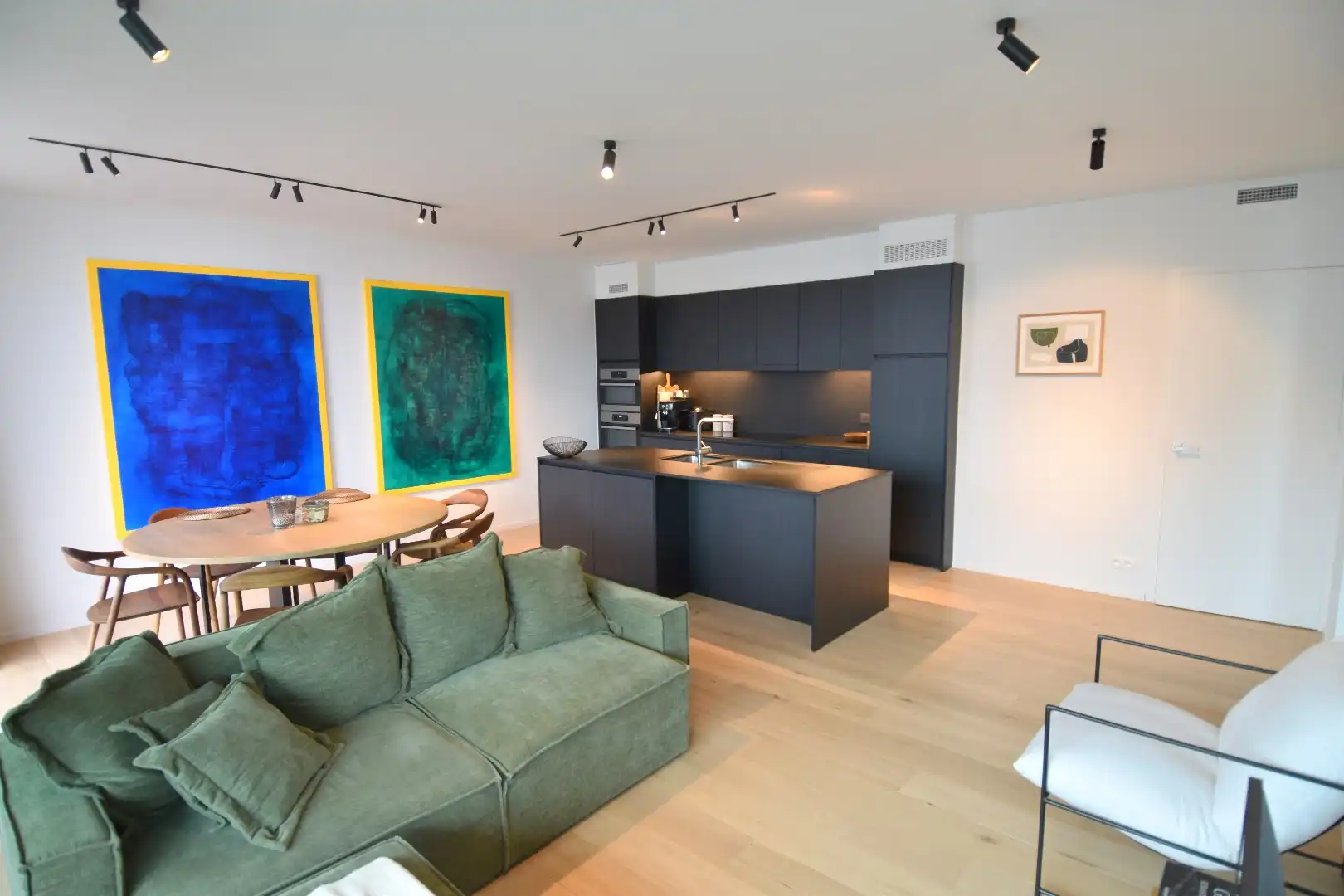 Uniek luxueus appartement met 2 slaapkamers en schitterend Leiezicht foto 9