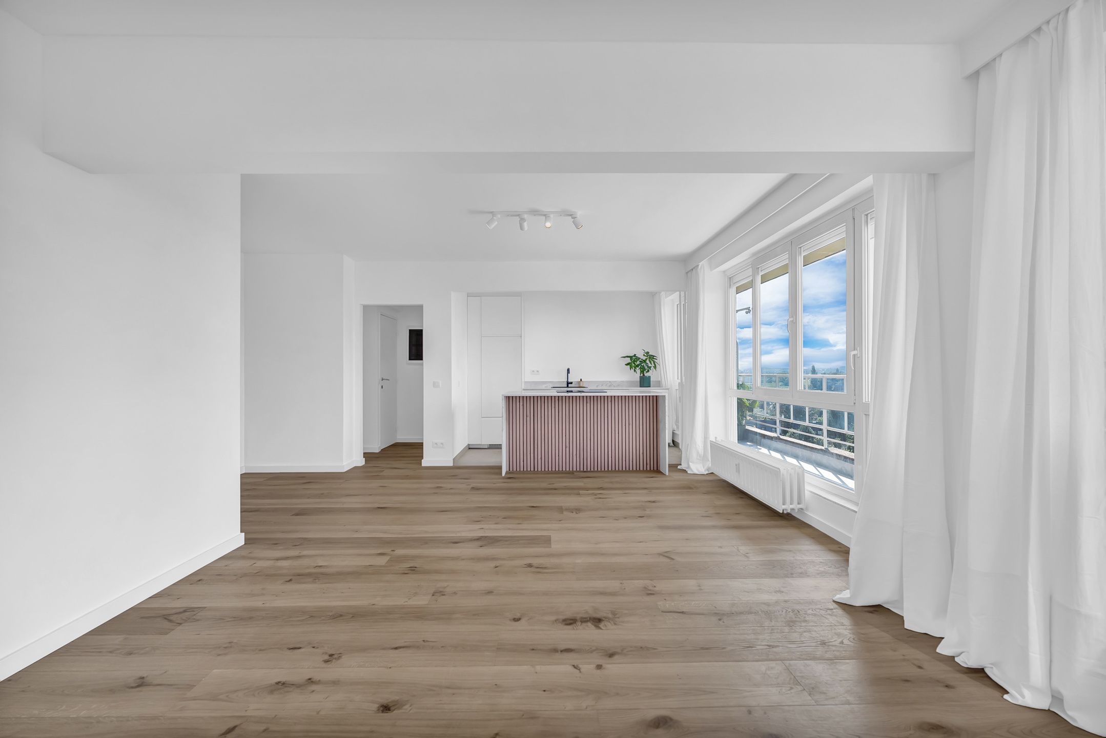 Volledig vernieuwd appartement met adembenemend uitzicht foto 7