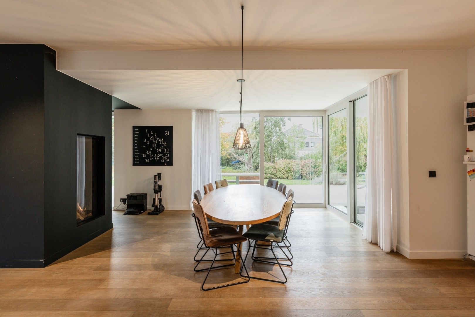 UNIEKE HIGH-END TOTAAL GERENOVEERDE WONING HARTJE HERZELE foto 9