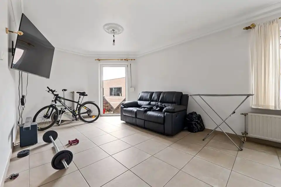 GEZELLIG 2-SLK APPARTEMENT VLAKBIJ HET CENTRUM VAN SINT-TRUIDEN foto 9