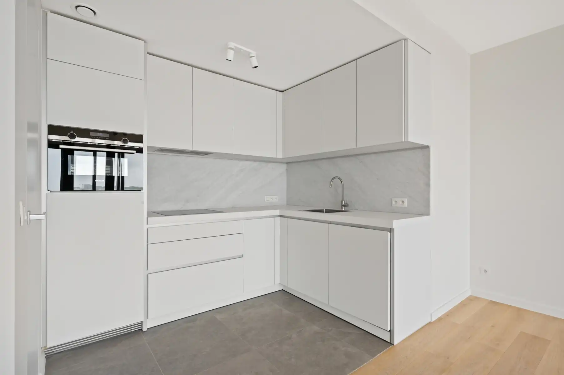 Prachtig 2 slaapkamer app met frontaal Scheldezicht foto 11