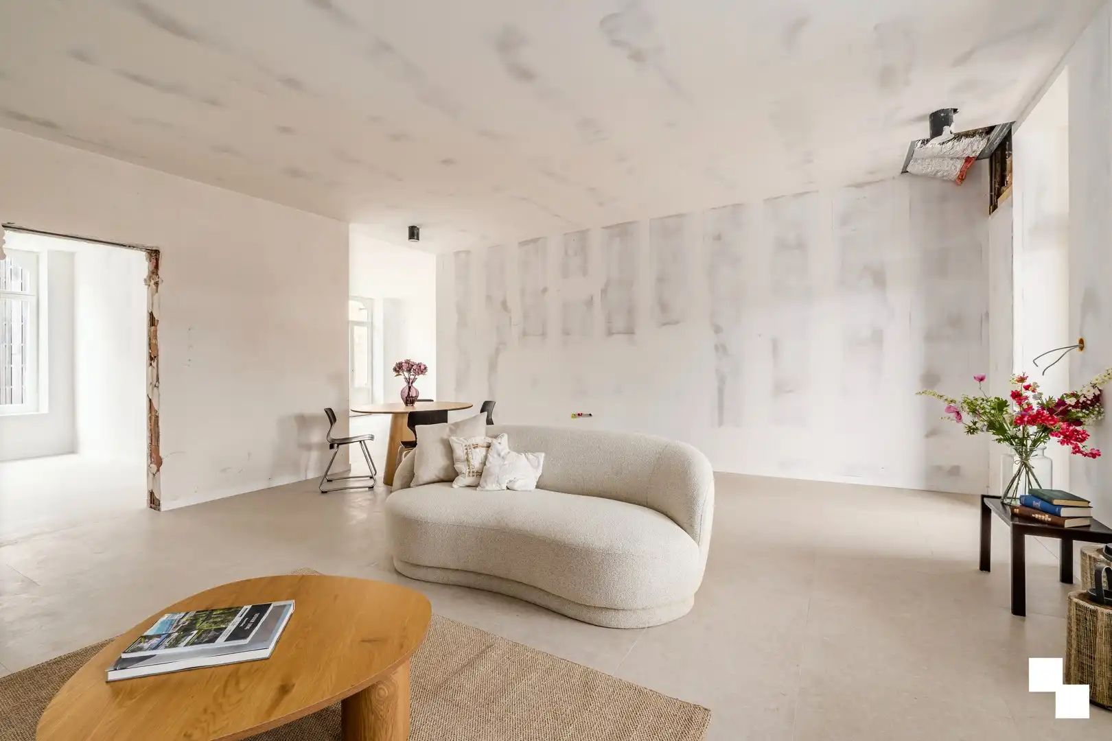 Luxueus appartement met ruim terras in hartje Izegem foto 4