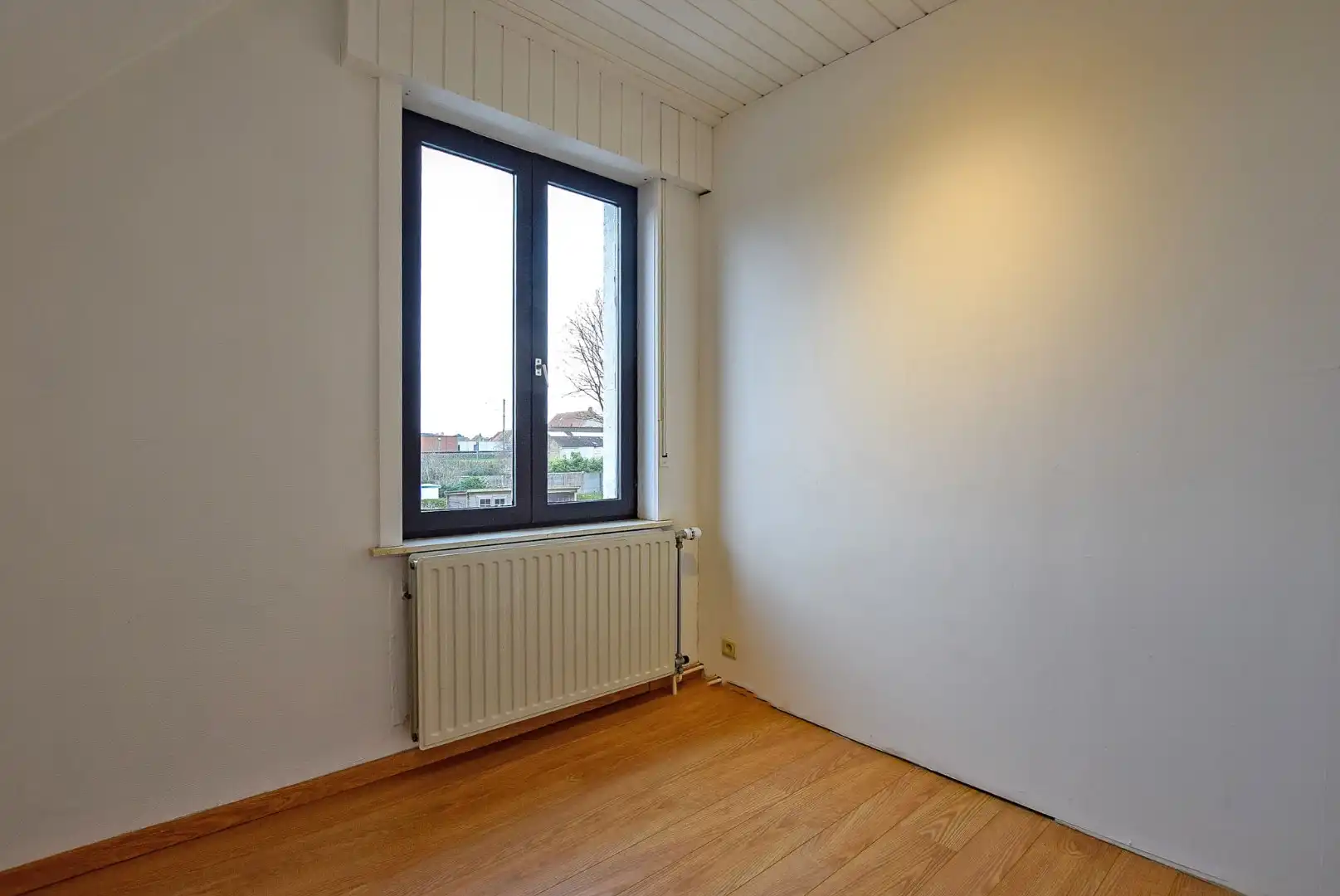 Instapklare gezinswoning met 3 slaapkamers en garage in het centrum van Diksmuide. foto 17