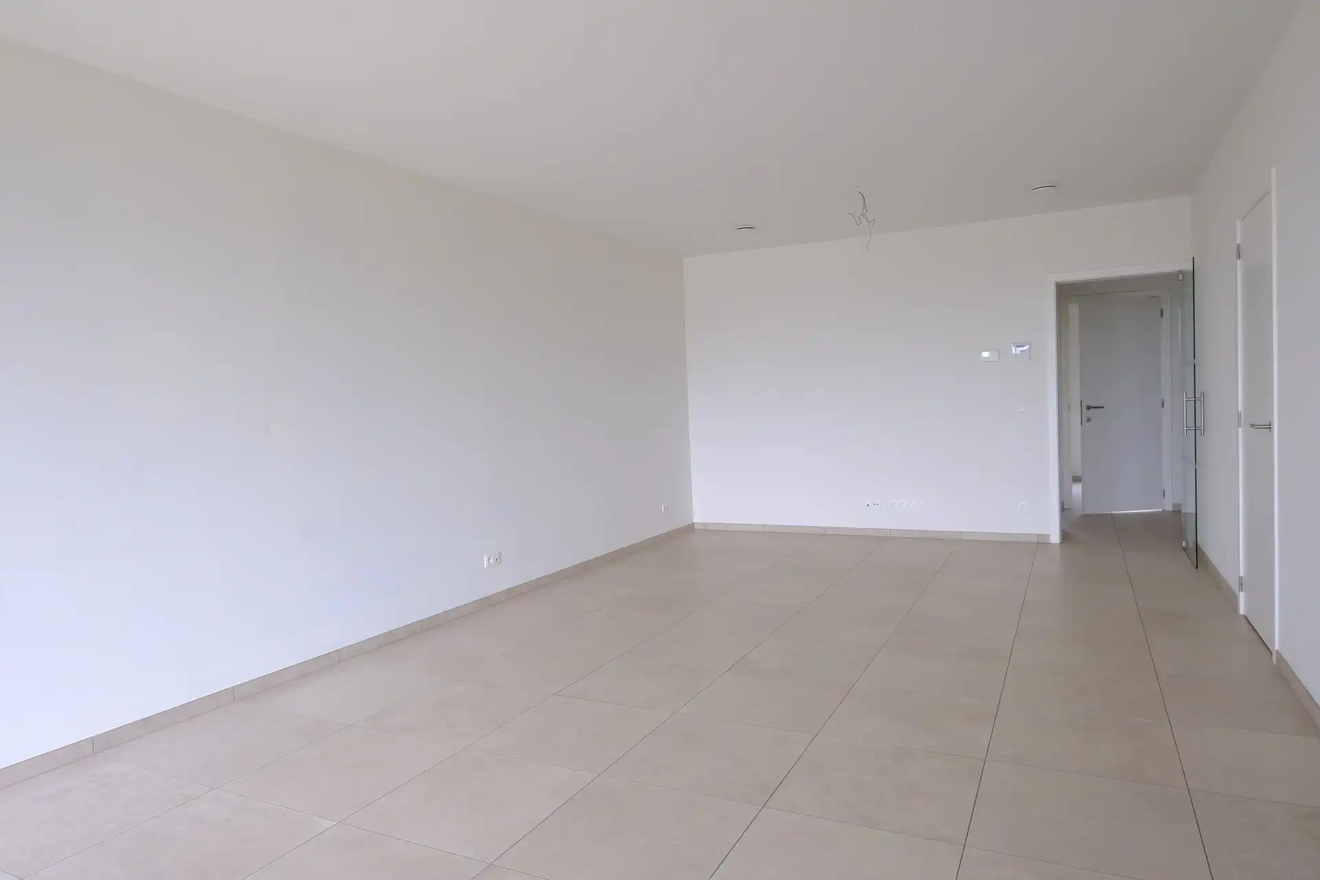 PRACHTIG 2SLPK APP VAN 94M² MET RUIM OVERDEKT TERRAS foto 4