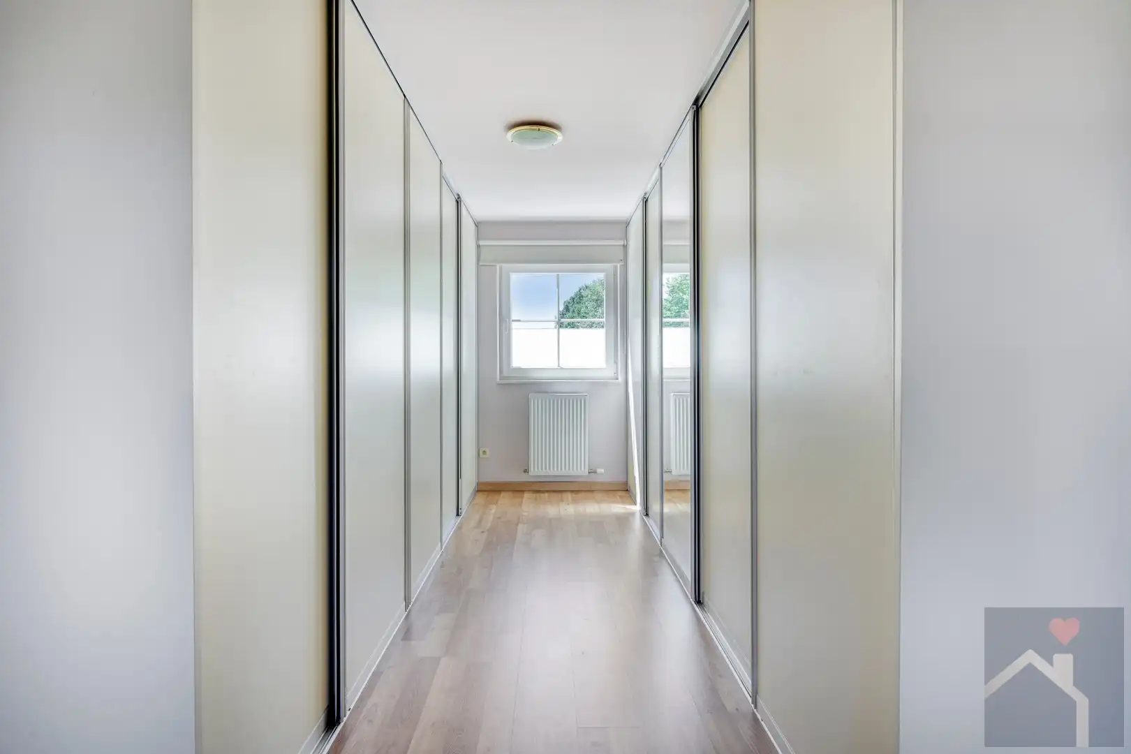 🐴 WONEN MET JE PAARDEN AAN HUIS? DIT IS ER ÉÉN OM TE BEKIJKEN! 🏡 foto 27