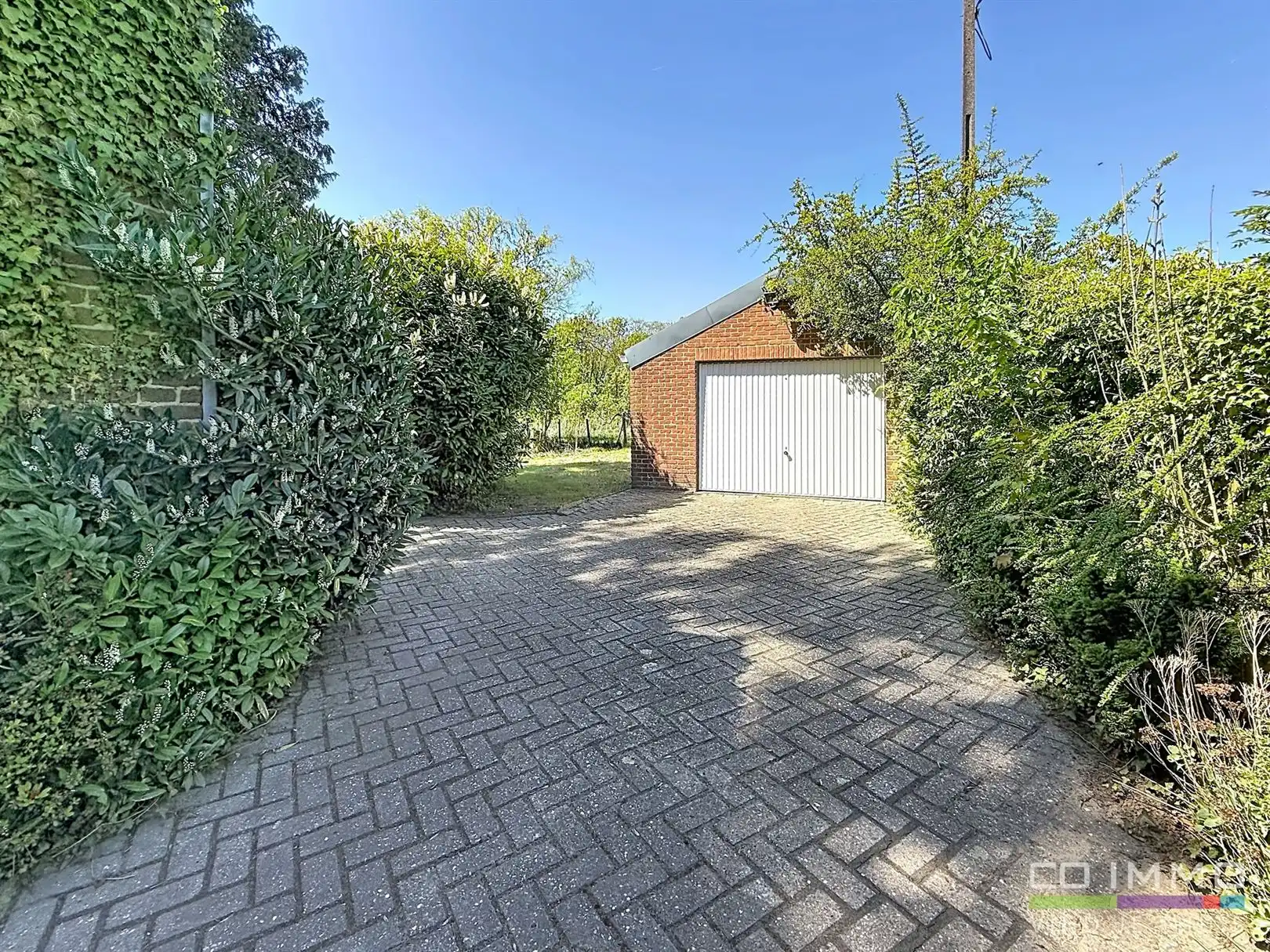 Karaktervolle woning, 4 slpks op een perceel van > 1 hectare foto 5