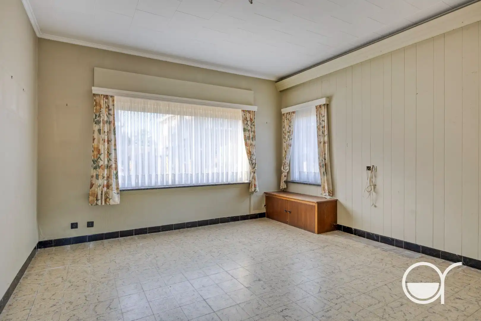 Te renoveren villa in Zwijnaarde foto 3