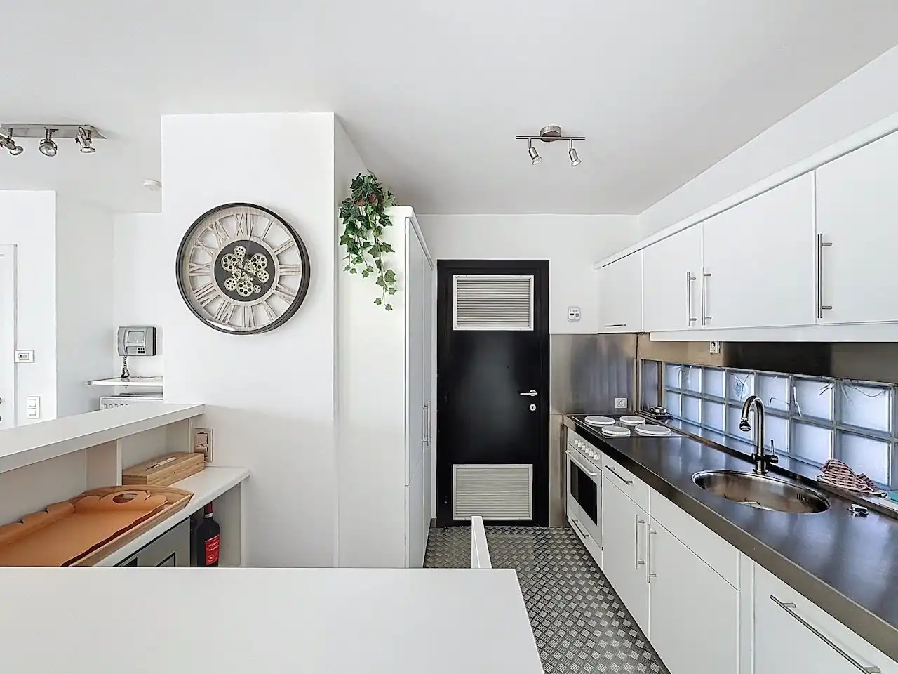 Lichtrijke penthouse met twee terrassen op de Elizabetlaan. foto 9