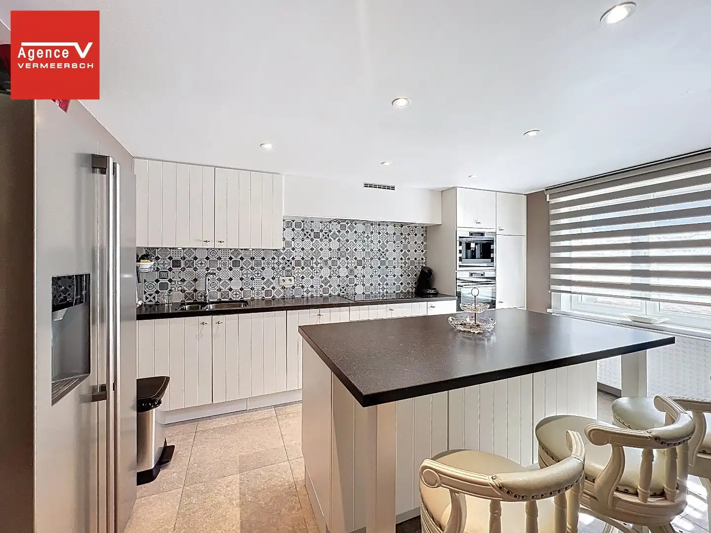 Unieke herenwoning gelegen in de Belle Epoquewijk van Oostende.  foto 3