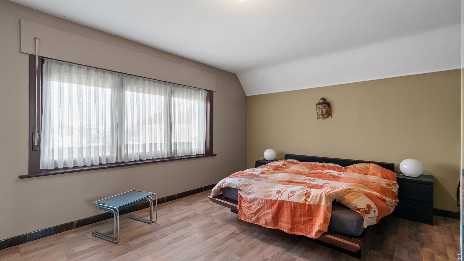 Te renoveren halfopen bebouwing met 2 slaapkamers. foto 11