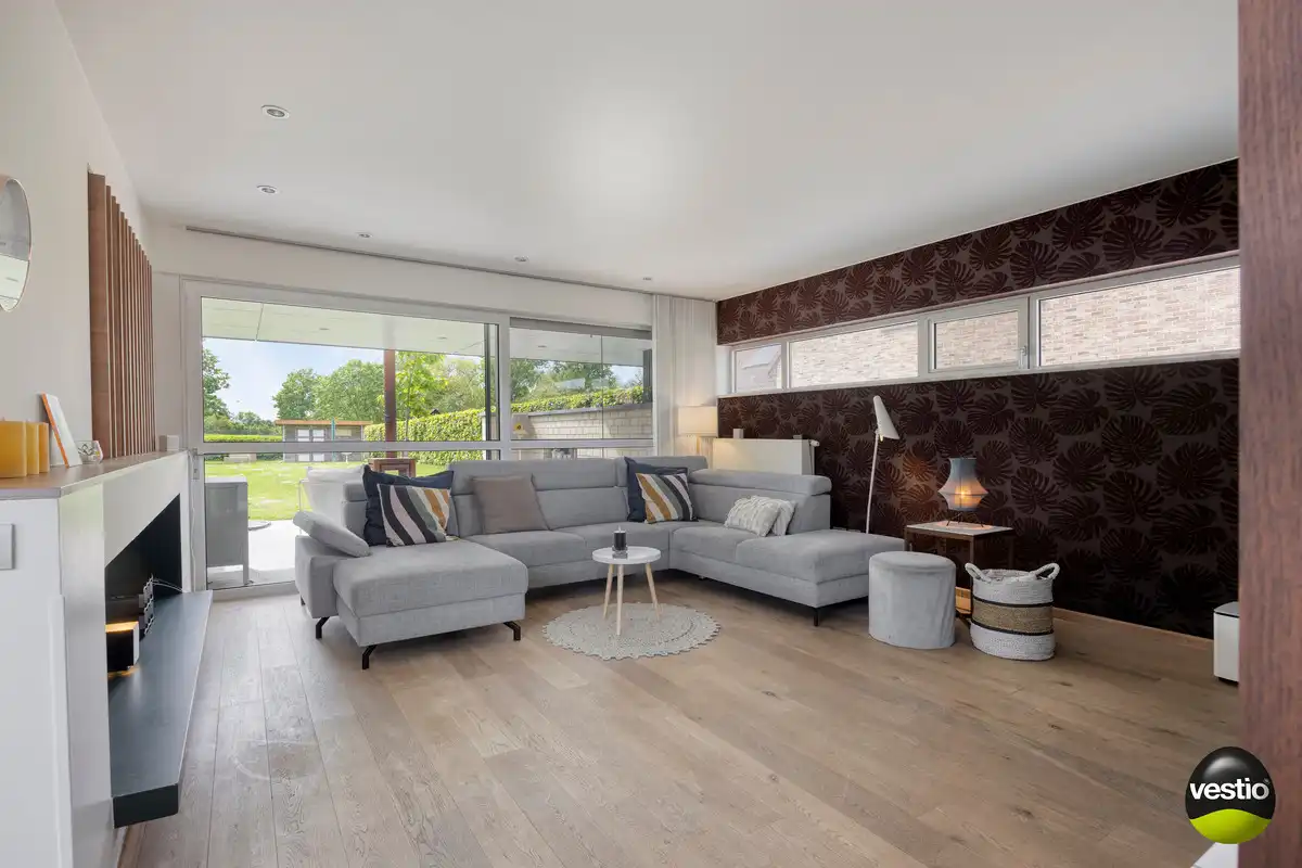 TIJDLOZE MODERNE WONING OP 10A73CA TE HOESELT. foto 14
