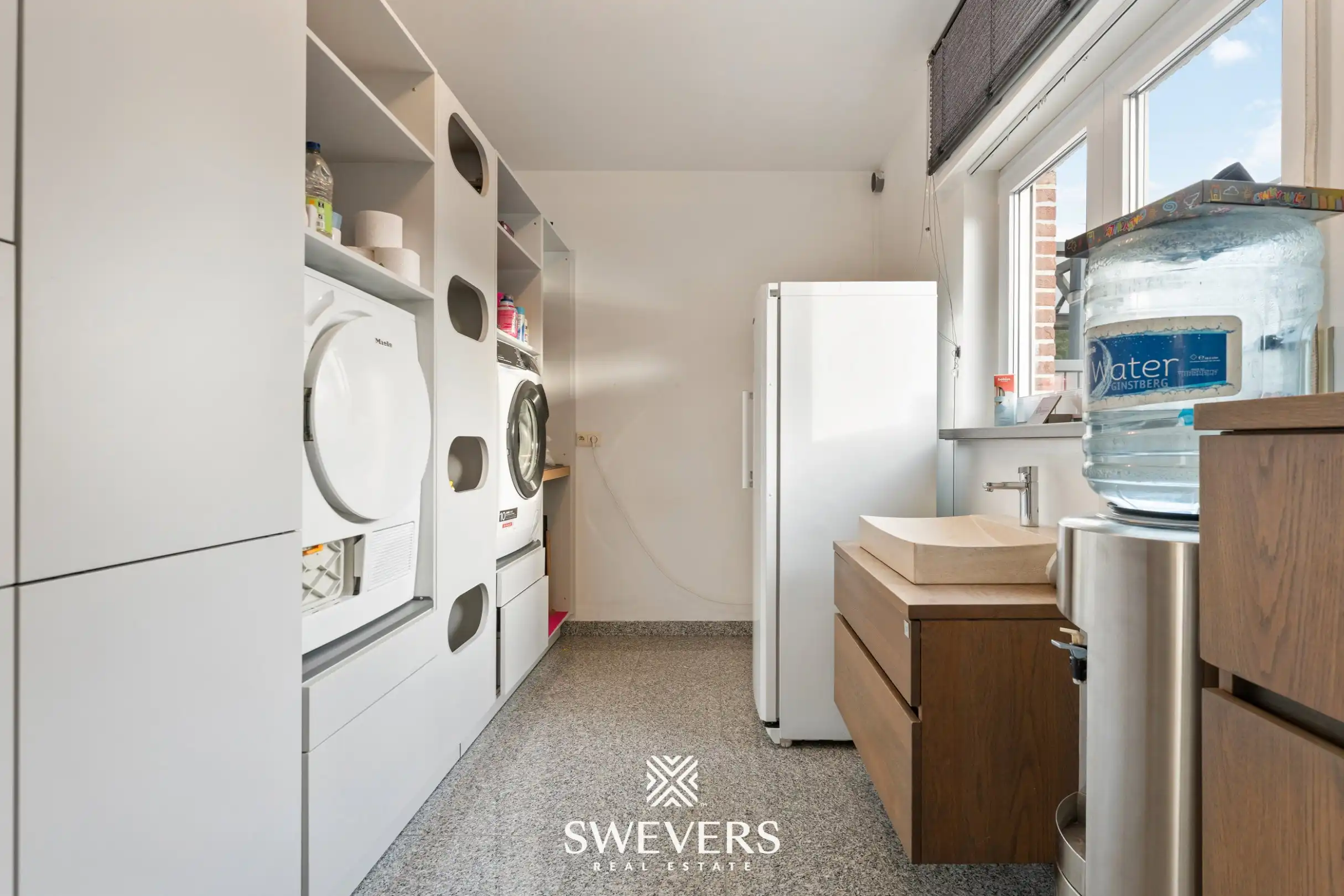 Instapklare Villa met Professionele Paardenaccommodatie:  foto 13