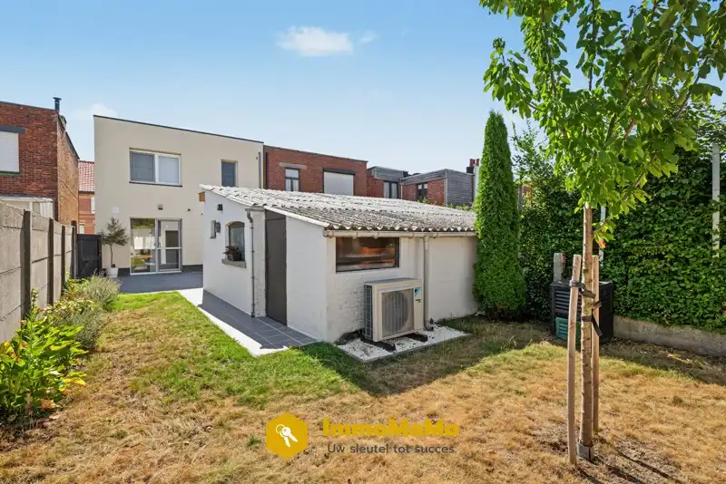 INSTAPKLARE GERENOVEERDE WONING  TE KOOP IN LOCHRISTI (WACHTEBEKE) foto 18